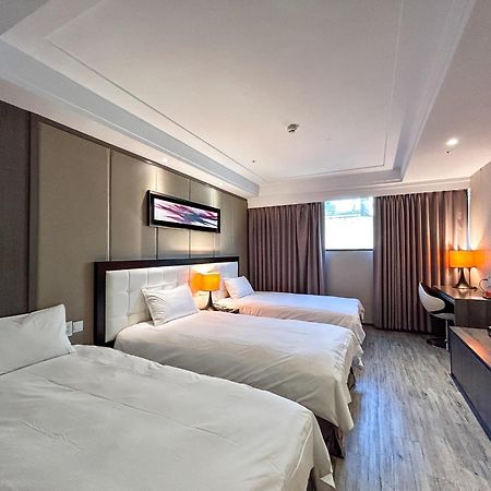 גאושיונג Royal Fine Hotel מראה חיצוני תמונה