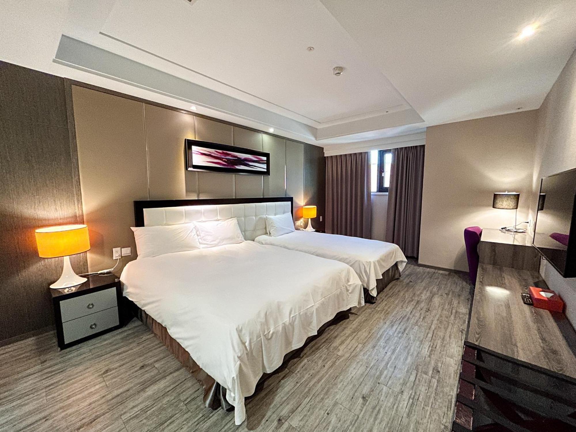גאושיונג Royal Fine Hotel מראה חיצוני תמונה